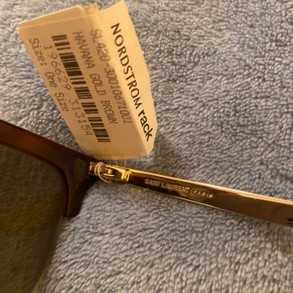 Yves St. Laurent sunglasses and Mui Mui case holder - Picture 8 of 11